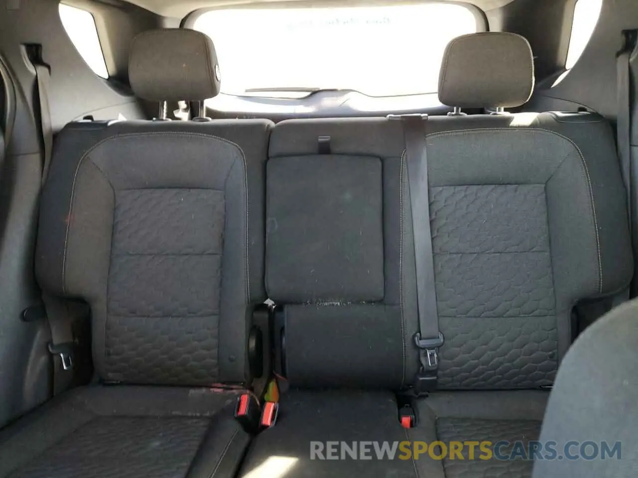 10 Photograph of a damaged car 3GNAXUEV5KS502968 CHEVROLET EQUINOX 2019