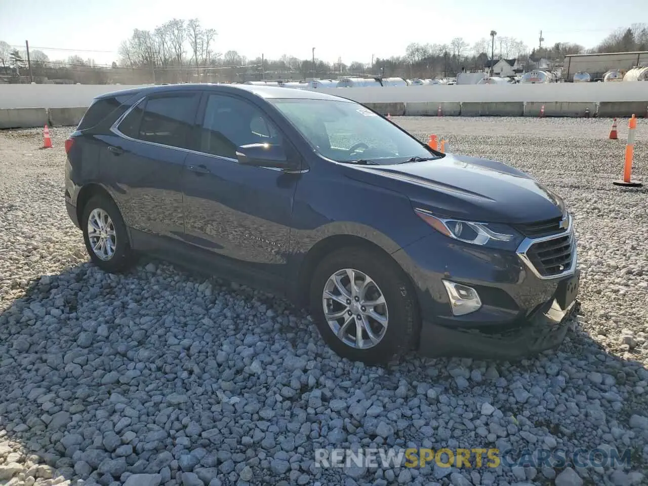 4 Photograph of a damaged car 3GNAXUEV5KS502968 CHEVROLET EQUINOX 2019