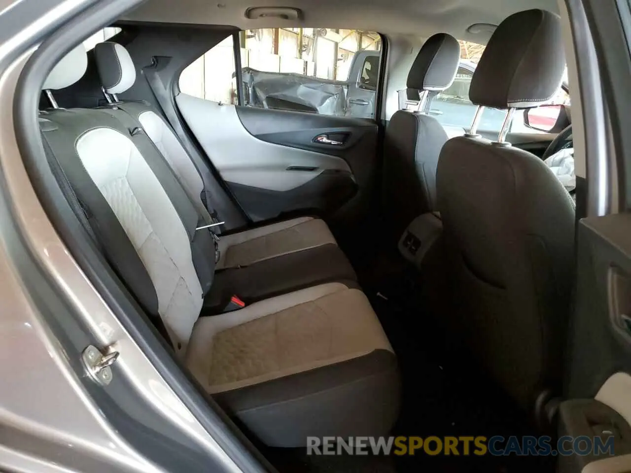 10 Photograph of a damaged car 3GNAXUEV5KS528888 CHEVROLET EQUINOX 2019
