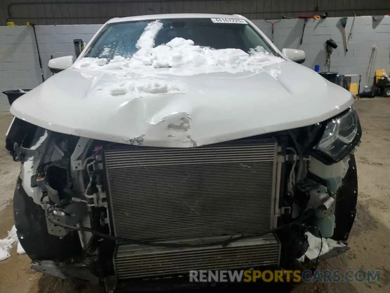 5 Photograph of a damaged car 3GNAXUEV5KS561633 CHEVROLET EQUINOX 2019