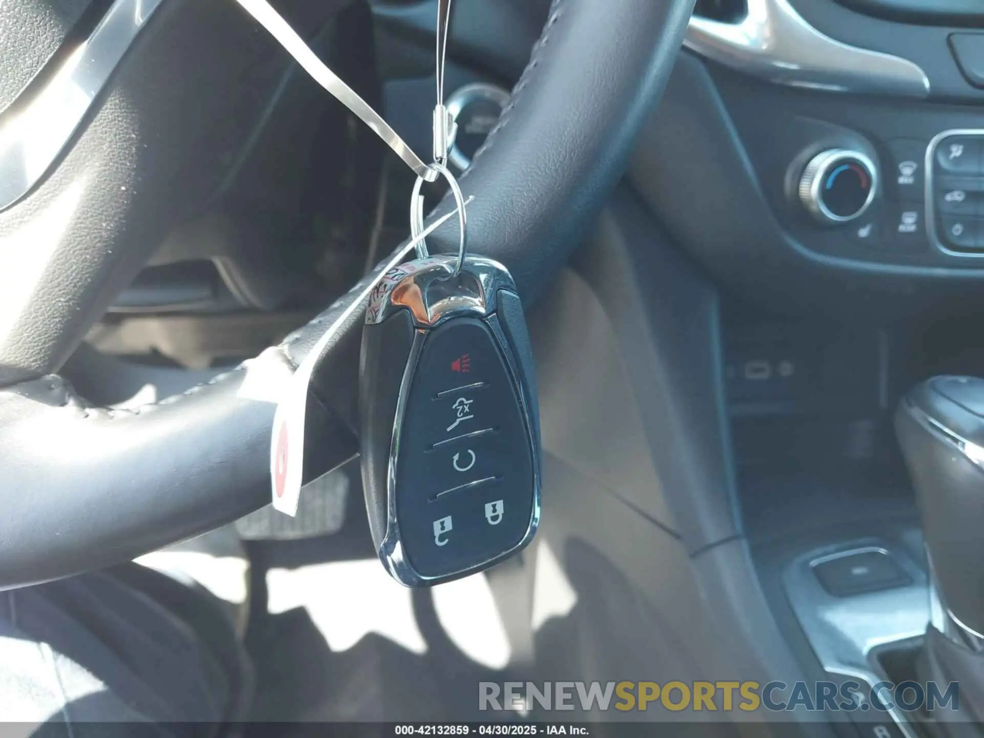 11 Photograph of a damaged car 3GNAXUEV5KS630093 CHEVROLET EQUINOX 2019