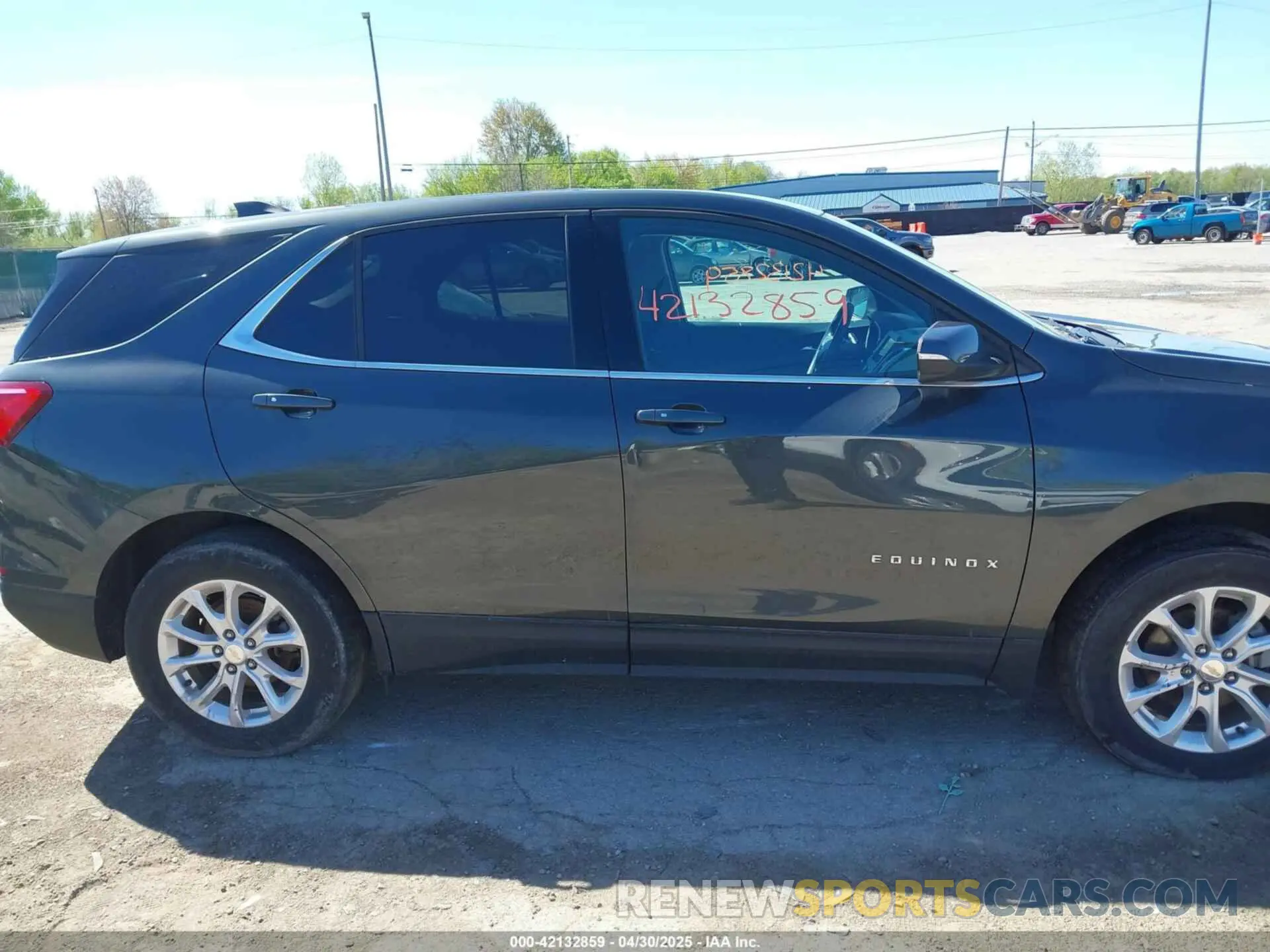 14 Photograph of a damaged car 3GNAXUEV5KS630093 CHEVROLET EQUINOX 2019