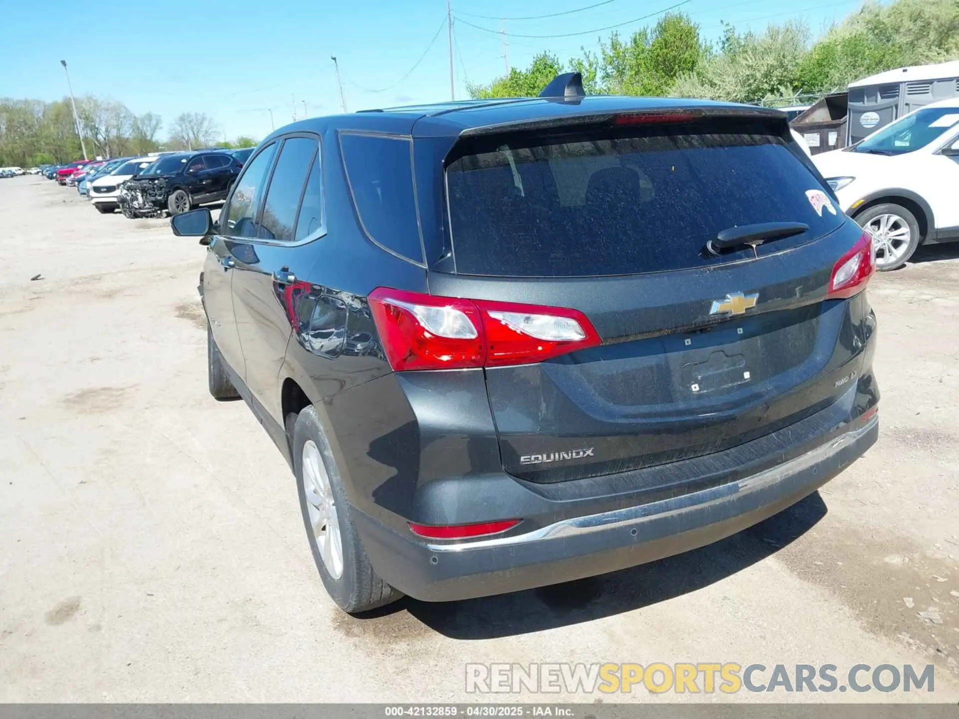 3 Photograph of a damaged car 3GNAXUEV5KS630093 CHEVROLET EQUINOX 2019