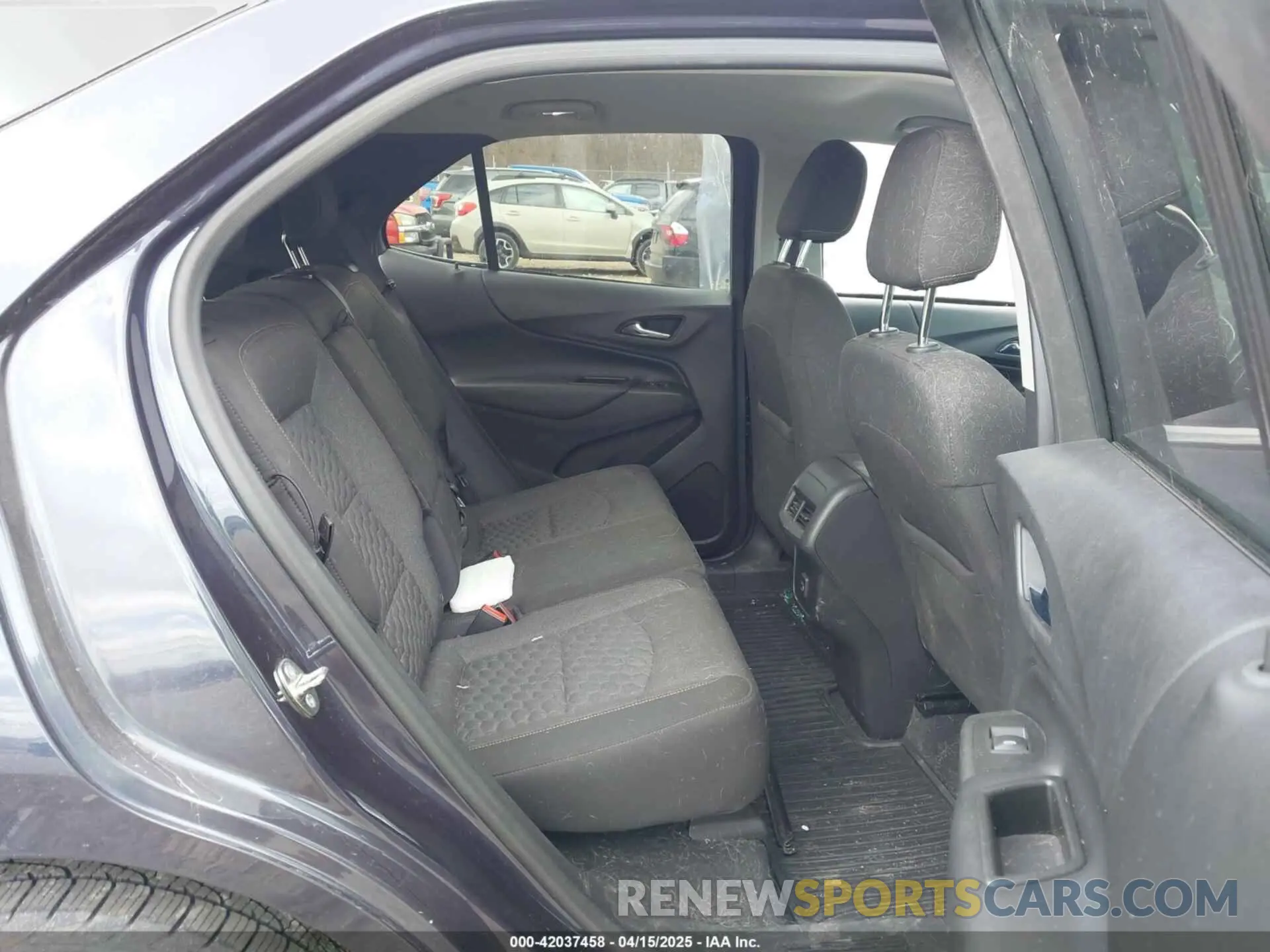 8 Photograph of a damaged car 3GNAXUEV6KS545960 CHEVROLET EQUINOX 2019