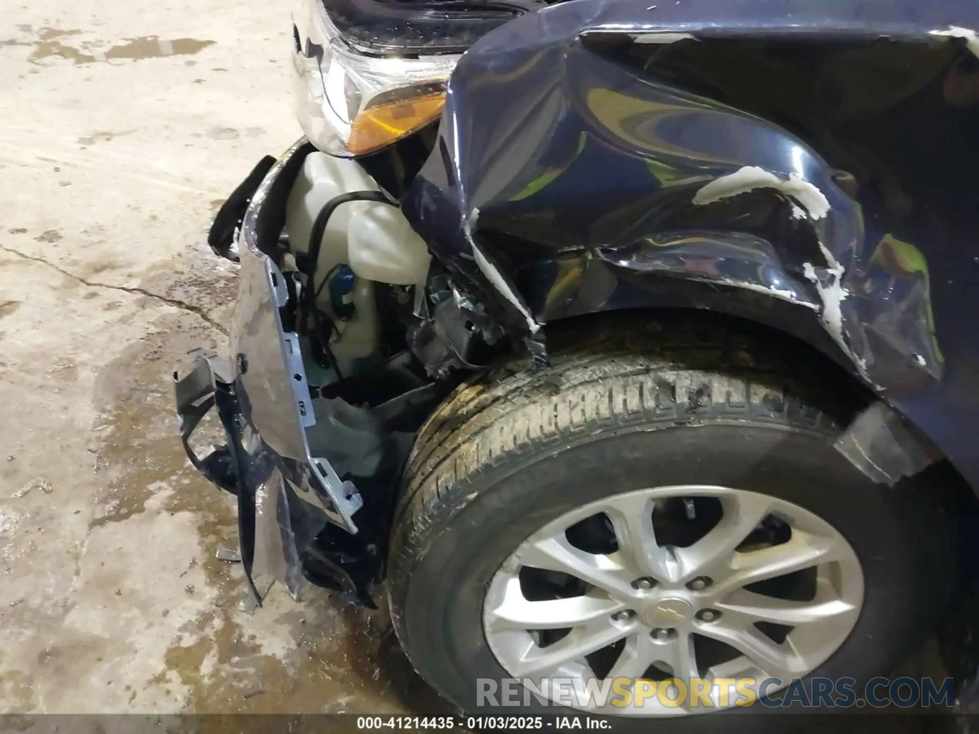 18 Photograph of a damaged car 3GNAXUEV7KL196155 CHEVROLET EQUINOX 2019