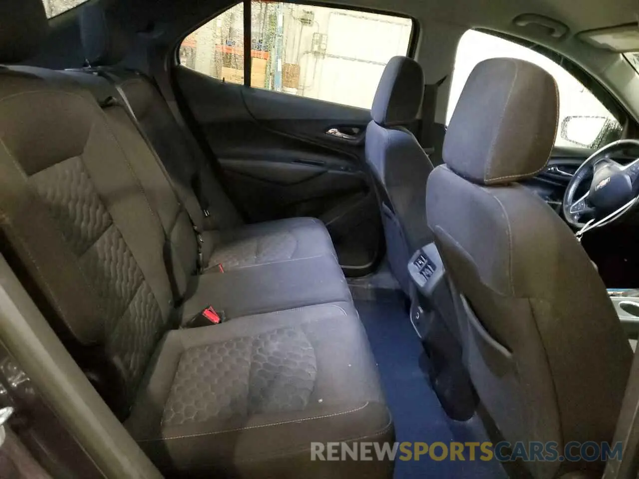 11 Photograph of a damaged car 3GNAXUEV7KL245614 CHEVROLET EQUINOX 2019