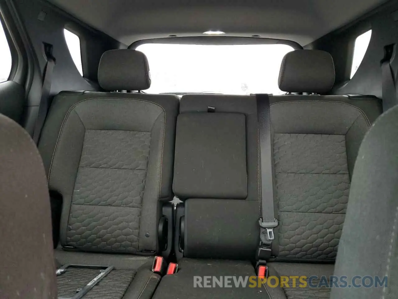 10 Photograph of a damaged car 3GNAXUEV7KL249565 CHEVROLET EQUINOX 2019