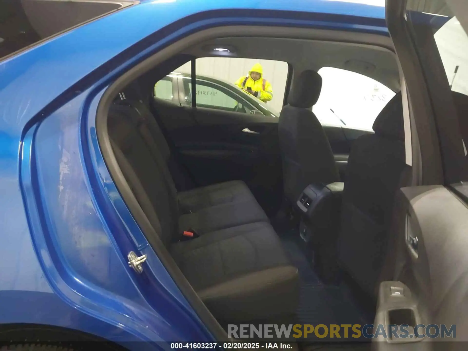 8 Photograph of a damaged car 3GNAXUEV7KS542789 CHEVROLET EQUINOX 2019