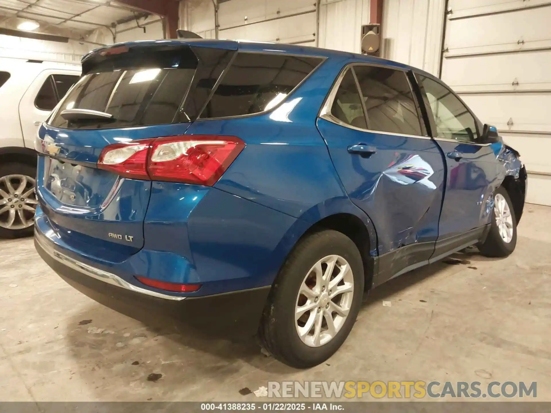 4 Photograph of a damaged car 3GNAXUEV7KS575887 CHEVROLET EQUINOX 2019