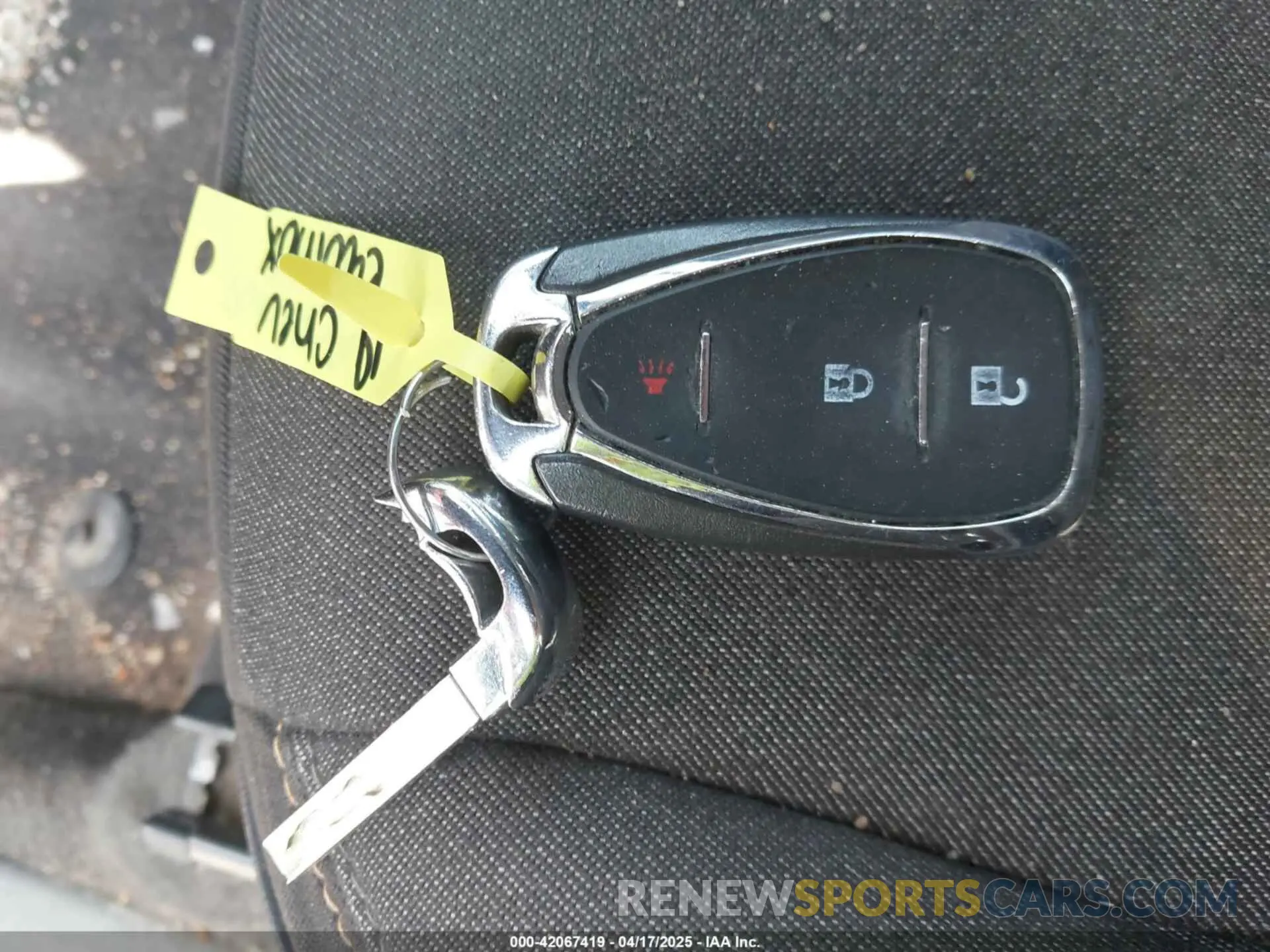 11 Photograph of a damaged car 3GNAXUEV7KS655111 CHEVROLET EQUINOX 2019