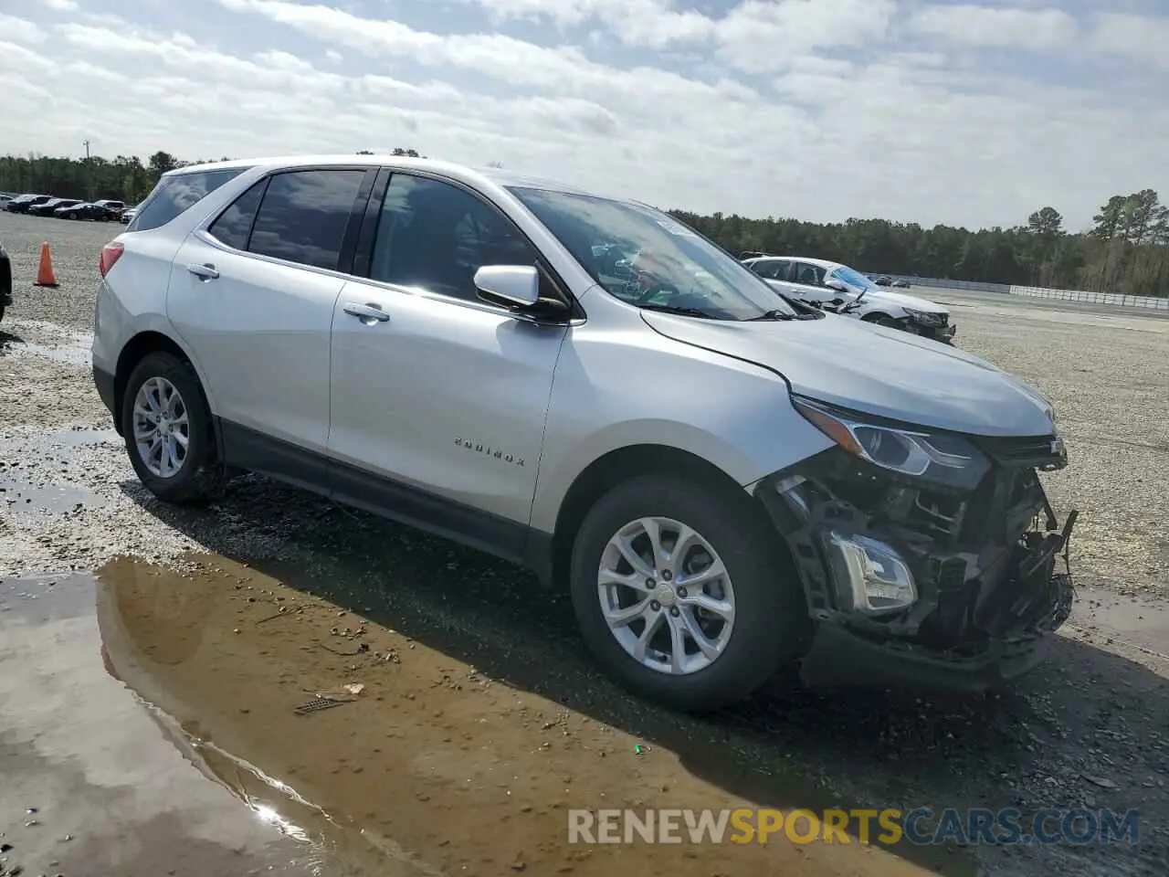4 Photograph of a damaged car 3GNAXUEV7KS660101 CHEVROLET EQUINOX 2019