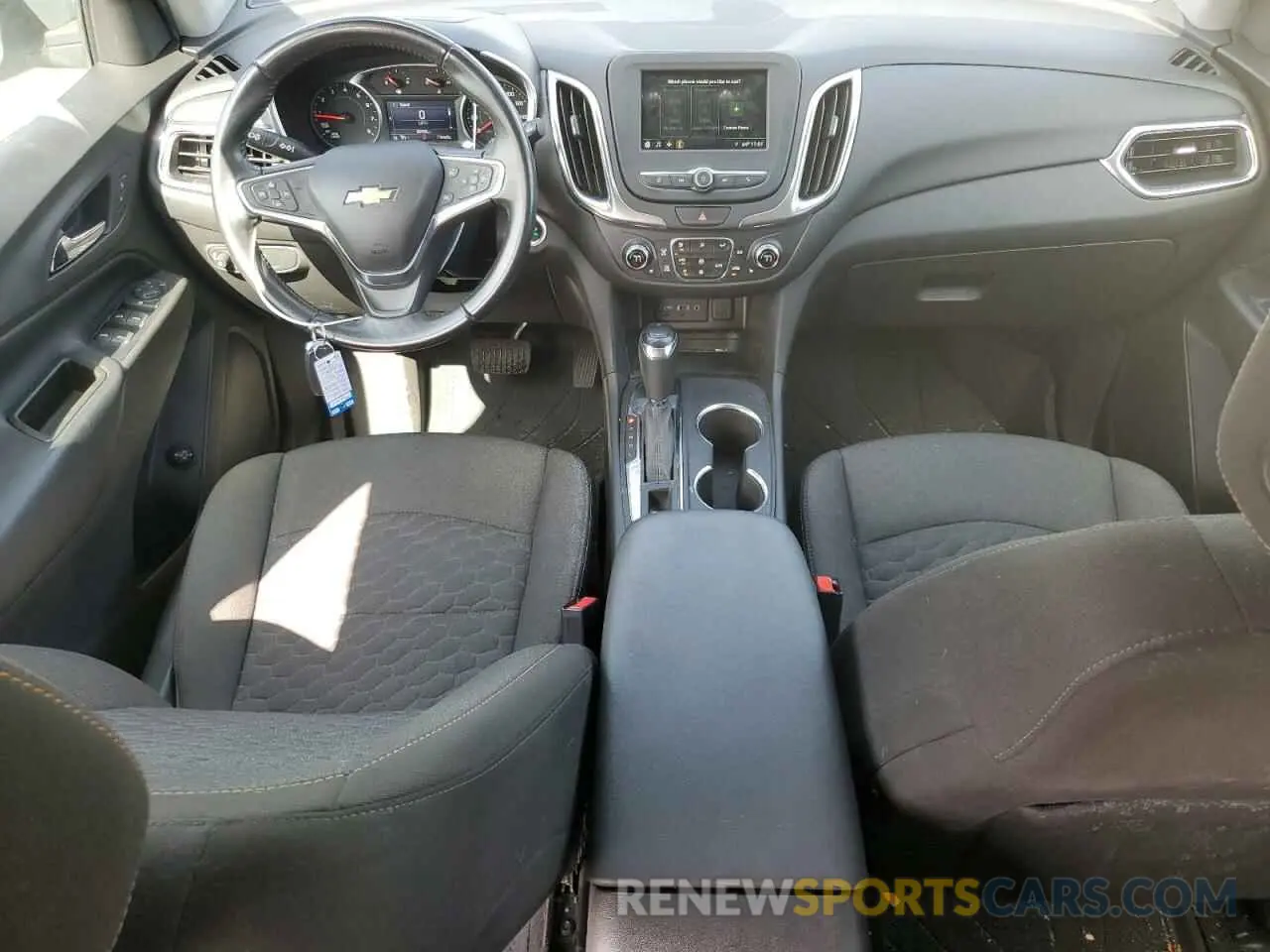 8 Photograph of a damaged car 3GNAXUEV7KS660101 CHEVROLET EQUINOX 2019