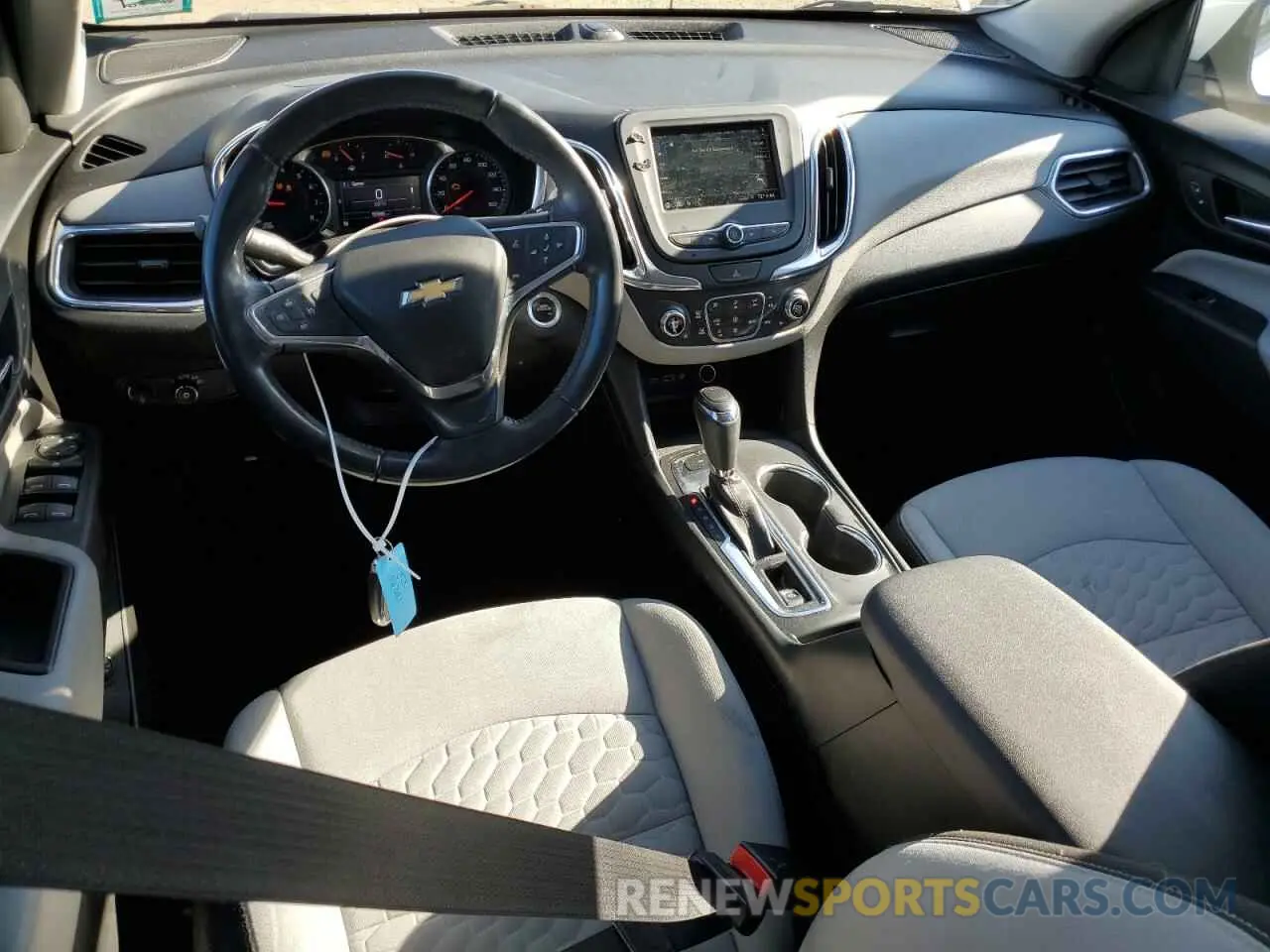 8 Photograph of a damaged car 3GNAXUEV7KS676735 CHEVROLET EQUINOX 2019