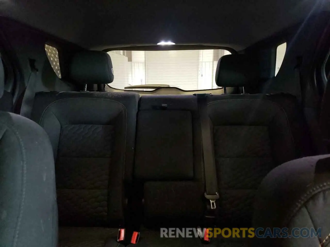 10 Photograph of a damaged car 3GNAXUEV8KL249395 CHEVROLET EQUINOX 2019