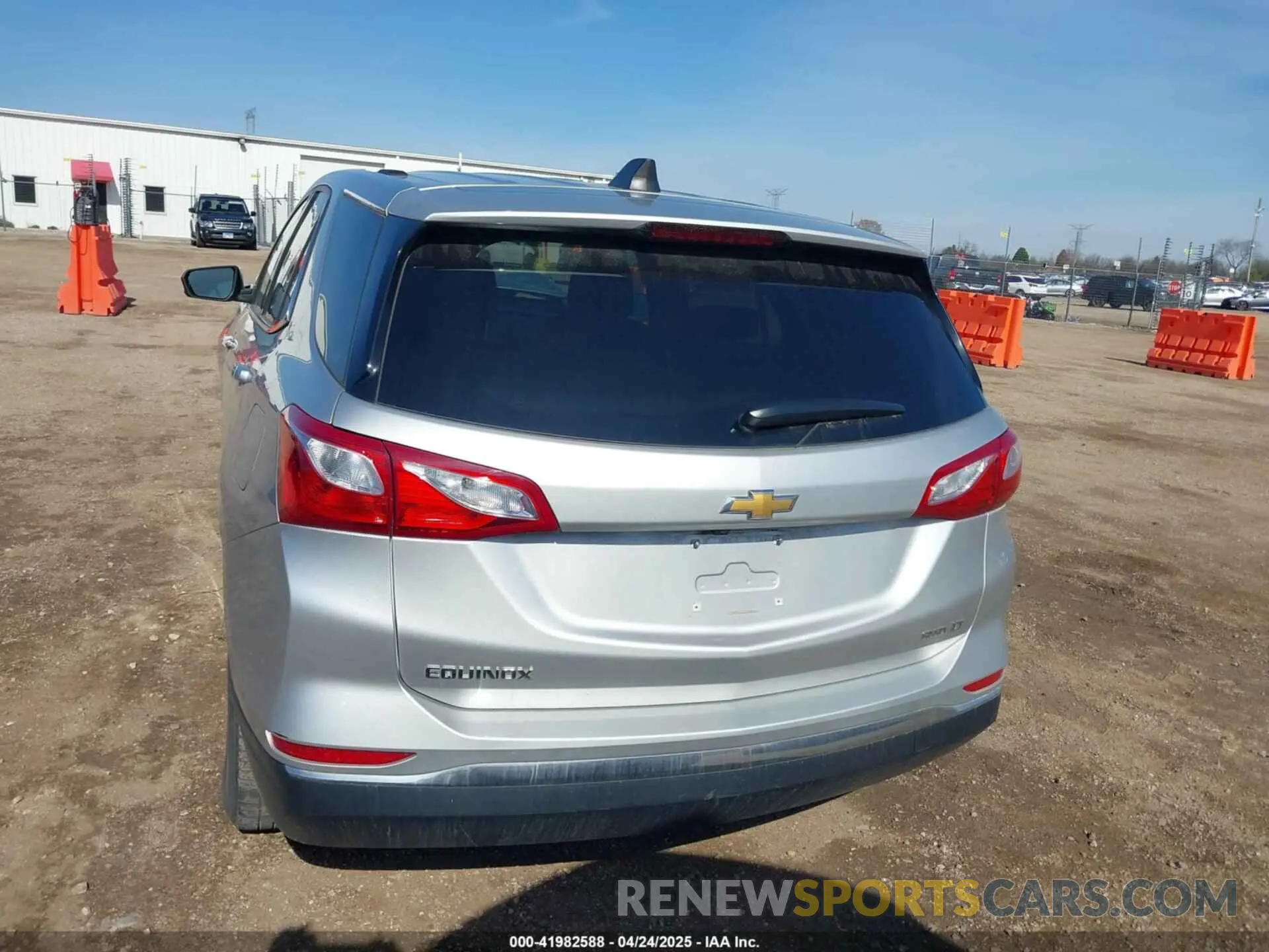 16 Photograph of a damaged car 3GNAXUEV8KS506982 CHEVROLET EQUINOX 2019