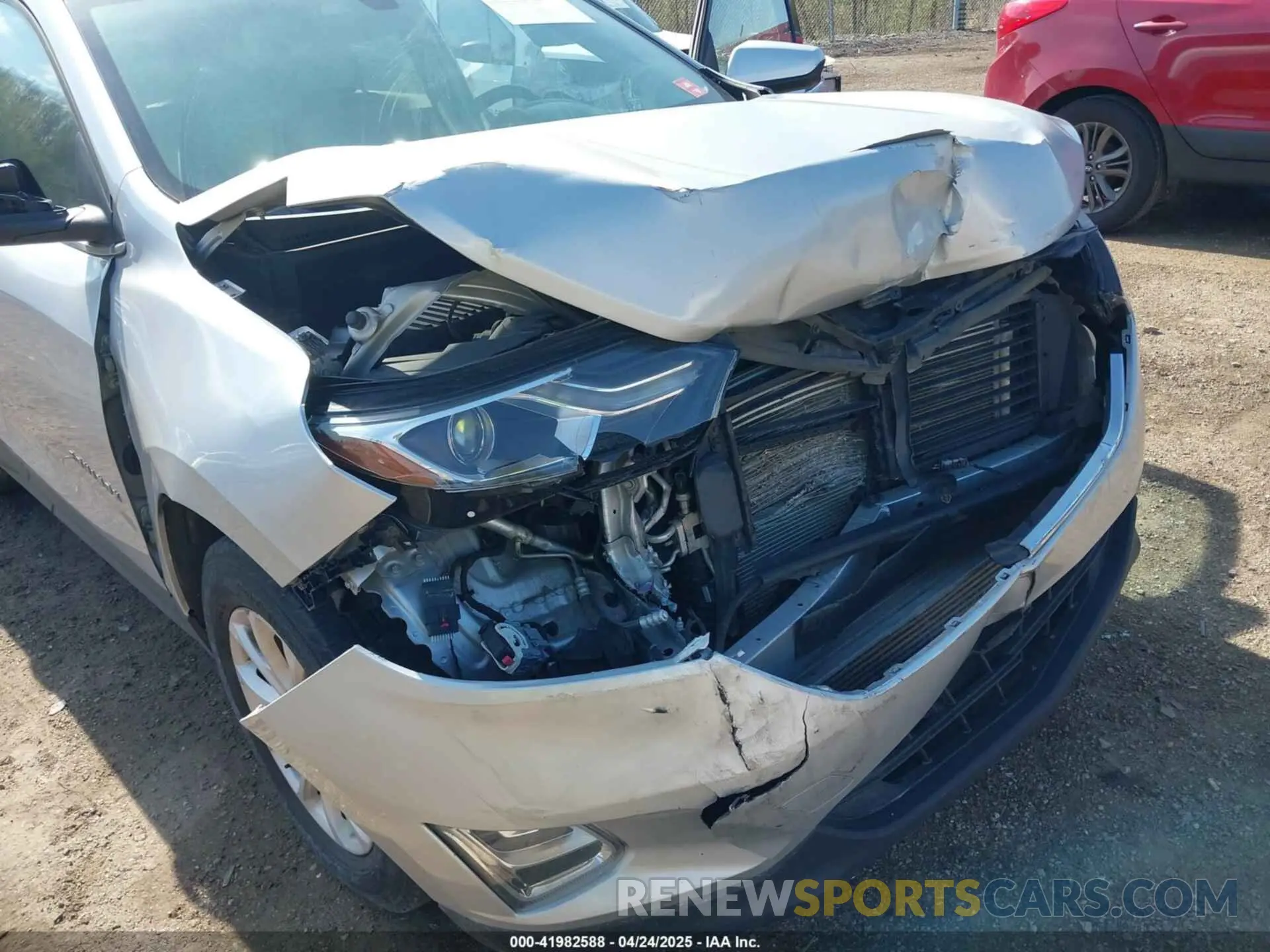17 Photograph of a damaged car 3GNAXUEV8KS506982 CHEVROLET EQUINOX 2019