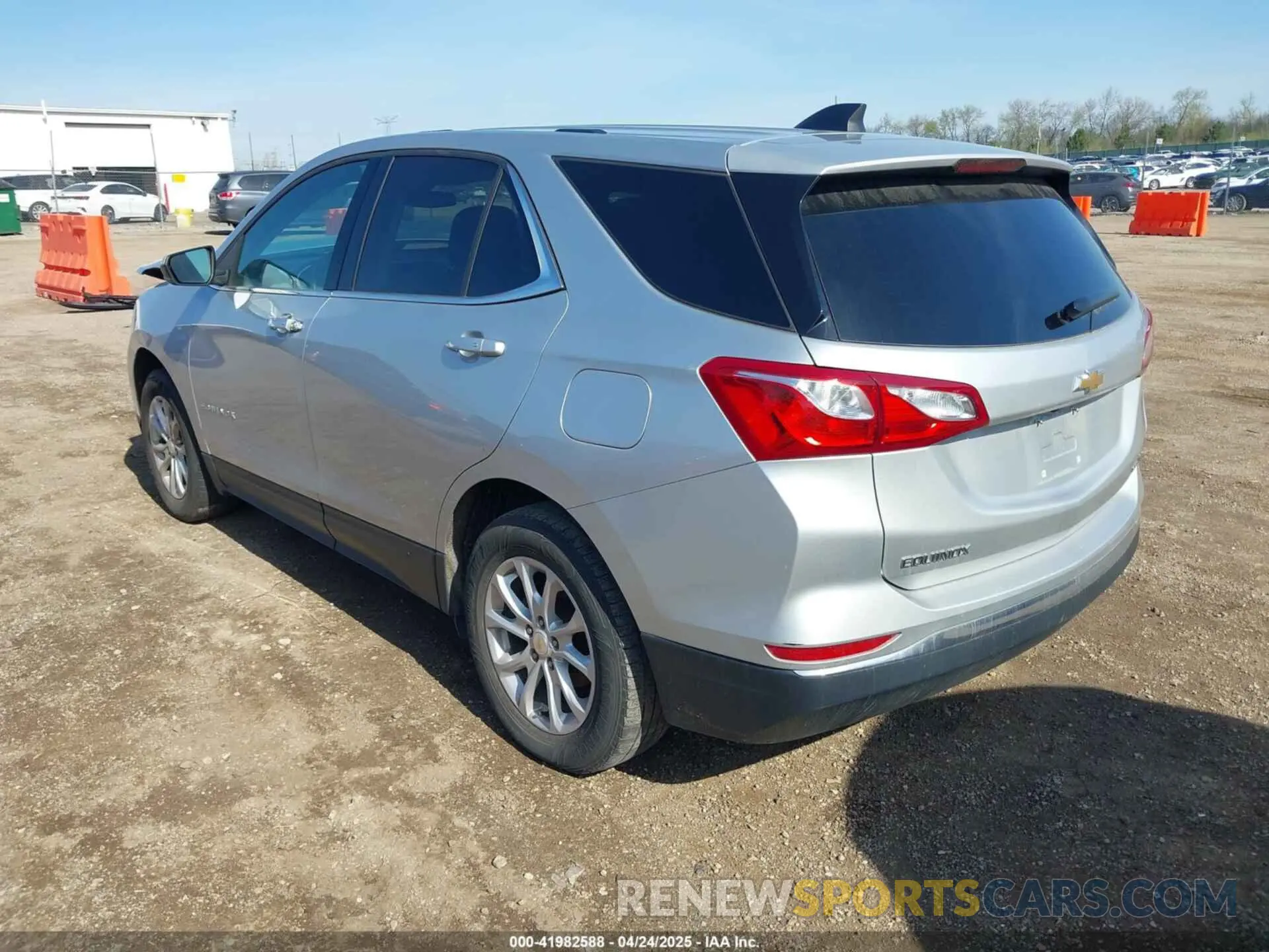 3 Photograph of a damaged car 3GNAXUEV8KS506982 CHEVROLET EQUINOX 2019