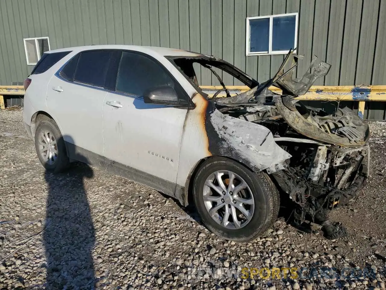4 Photograph of a damaged car 3GNAXUEV8KS645462 CHEVROLET EQUINOX 2019