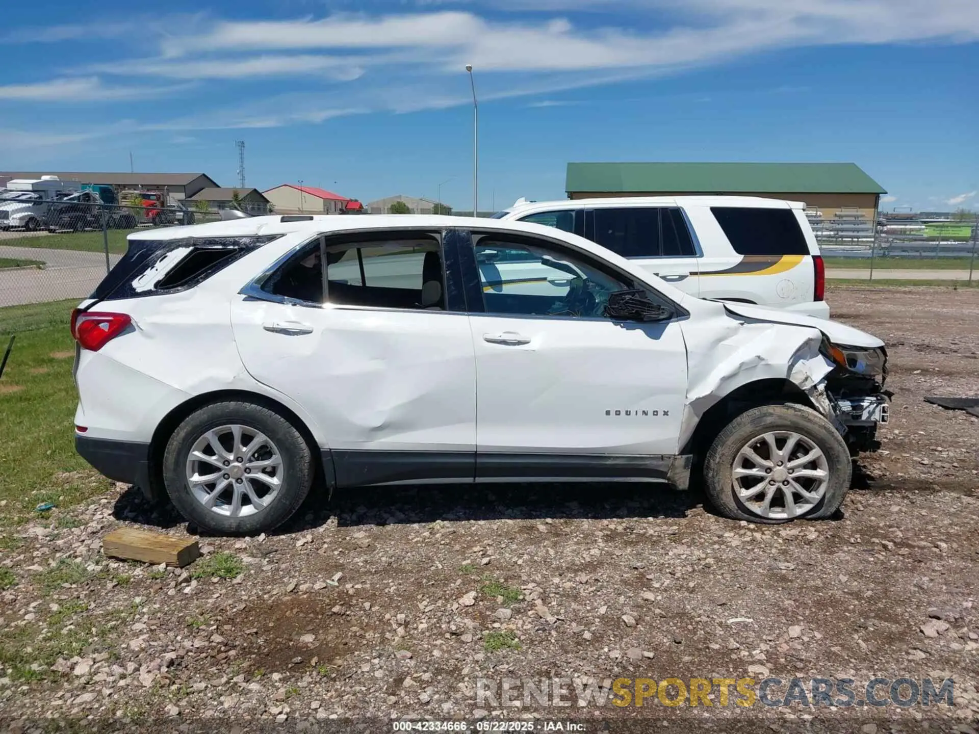 14 Photograph of a damaged car 3GNAXUEV9KL105306 CHEVROLET EQUINOX 2019