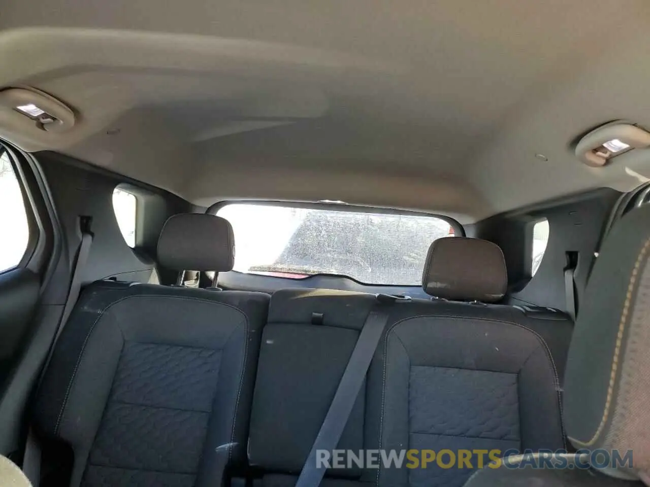 10 Photograph of a damaged car 3GNAXUEV9KL275603 CHEVROLET EQUINOX 2019