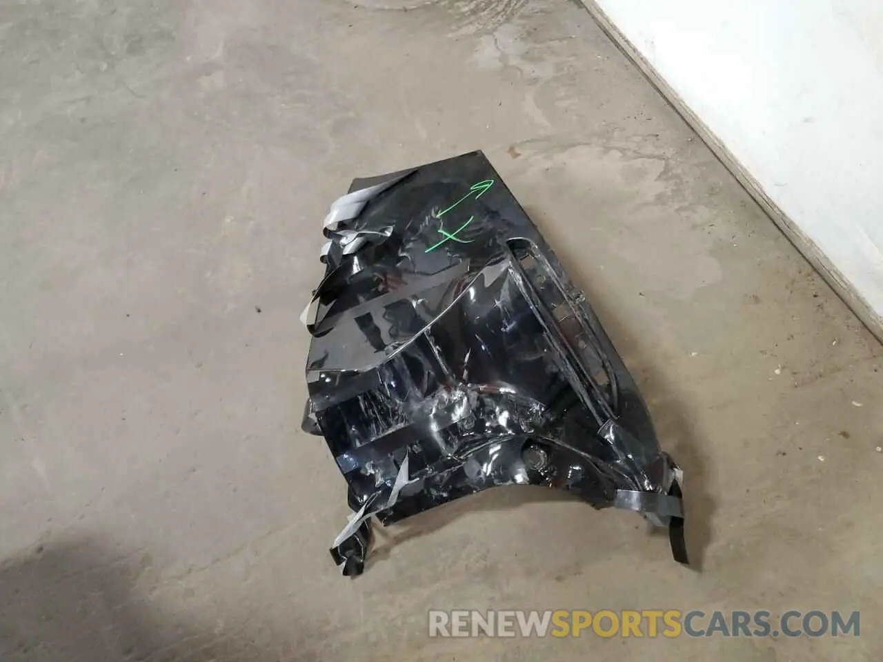 13 Photograph of a damaged car 3GNAXUEV9KL375457 CHEVROLET EQUINOX 2019