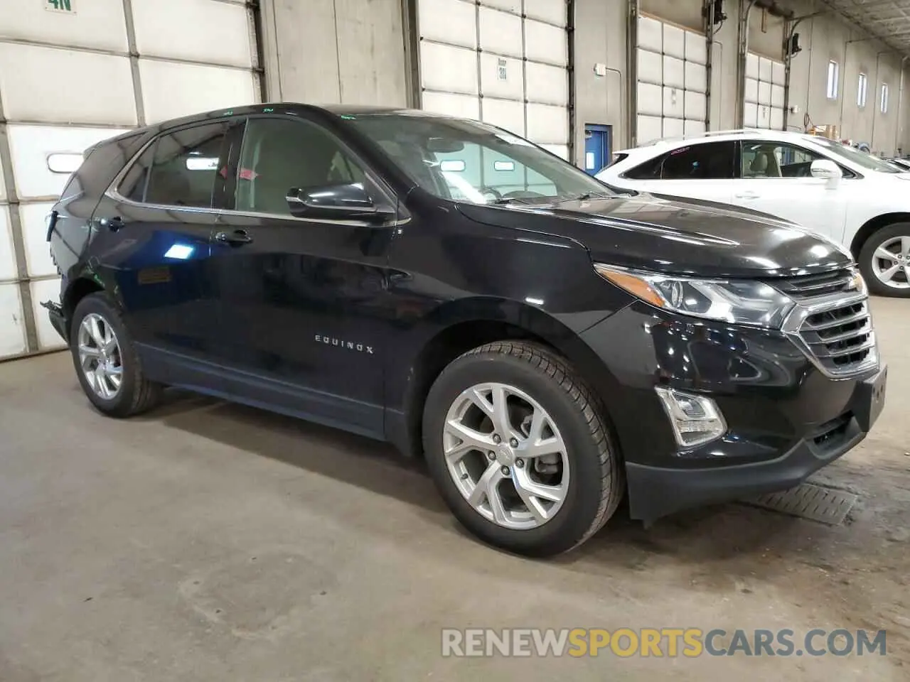 4 Photograph of a damaged car 3GNAXUEV9KL375457 CHEVROLET EQUINOX 2019