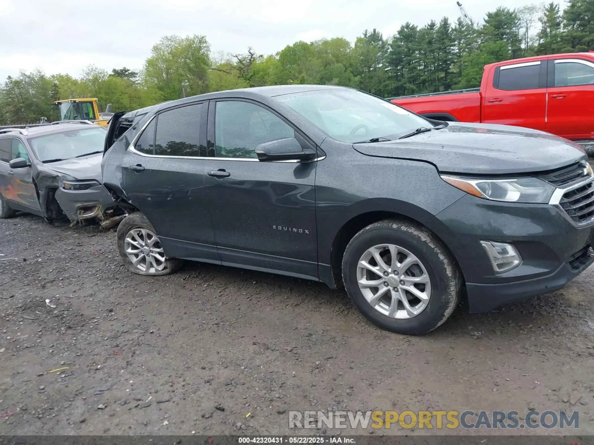 13 Photograph of a damaged car 3GNAXUEVXKL219346 CHEVROLET EQUINOX 2019