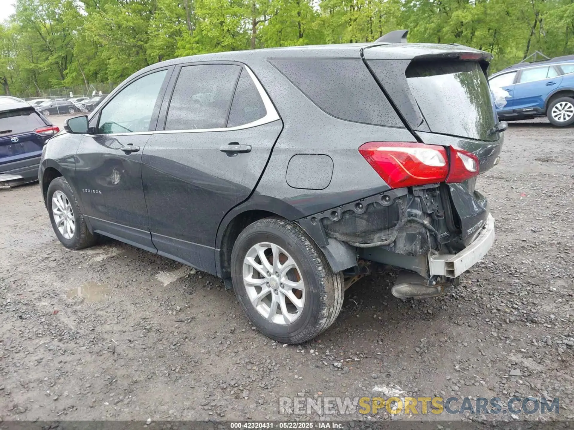 3 Photograph of a damaged car 3GNAXUEVXKL219346 CHEVROLET EQUINOX 2019