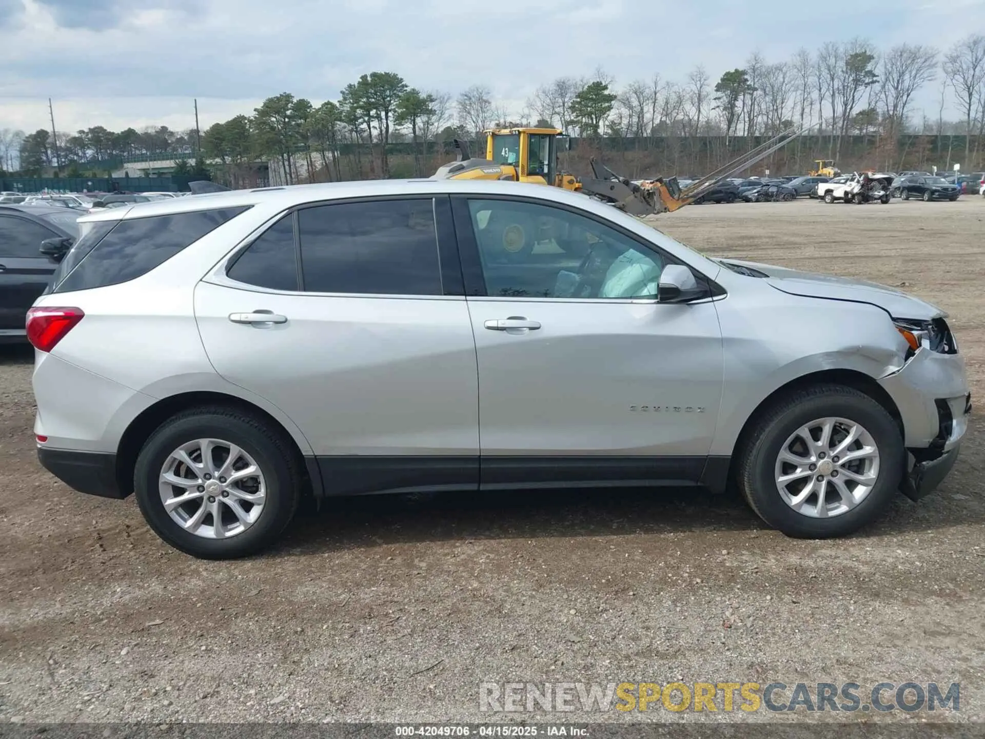 13 Photograph of a damaged car 3GNAXUEVXKL358893 CHEVROLET EQUINOX 2019