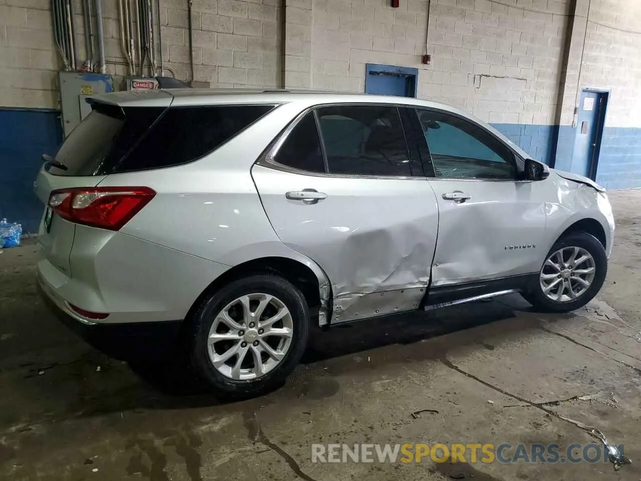 3 Photograph of a damaged car 3GNAXUEVXKS541250 CHEVROLET EQUINOX 2019