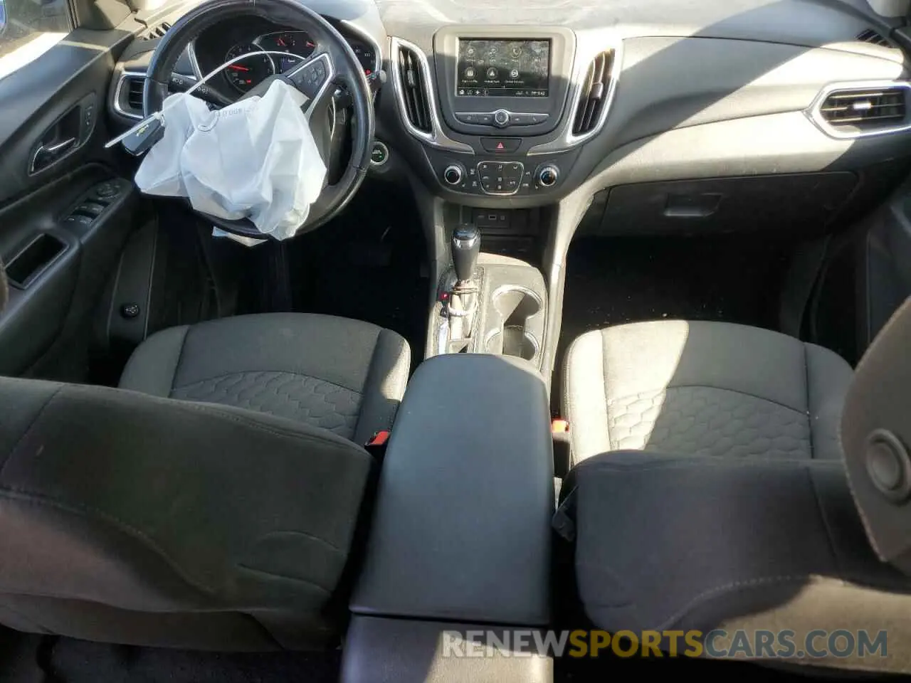 8 Photograph of a damaged car 3GNAXVEX1KS564309 CHEVROLET EQUINOX 2019