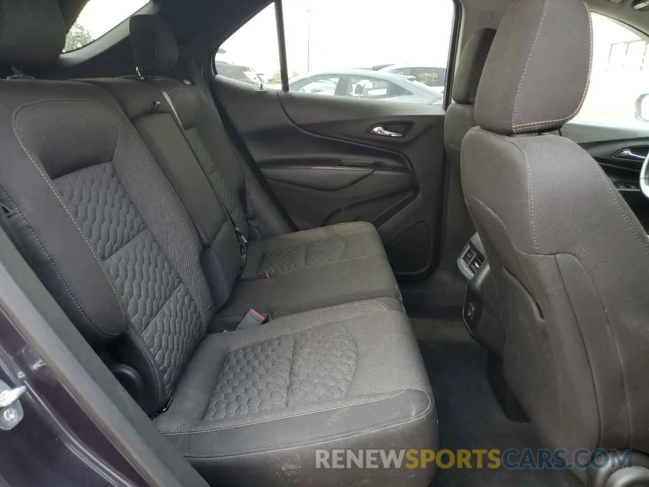 11 Photograph of a damaged car 3GNAXVEX2KL207781 CHEVROLET EQUINOX 2019