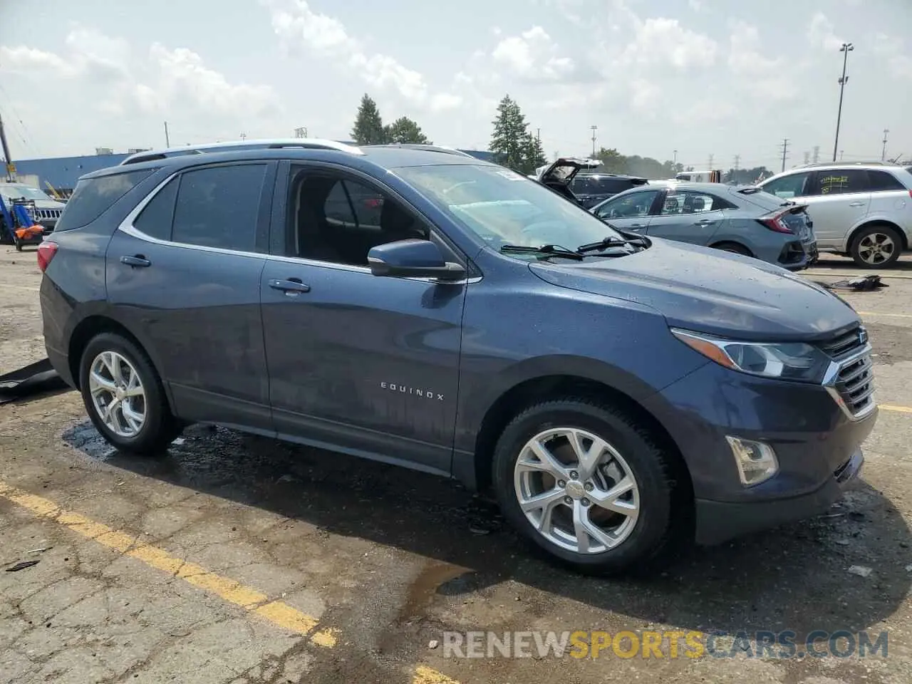 4 Photograph of a damaged car 3GNAXVEX2KL207781 CHEVROLET EQUINOX 2019