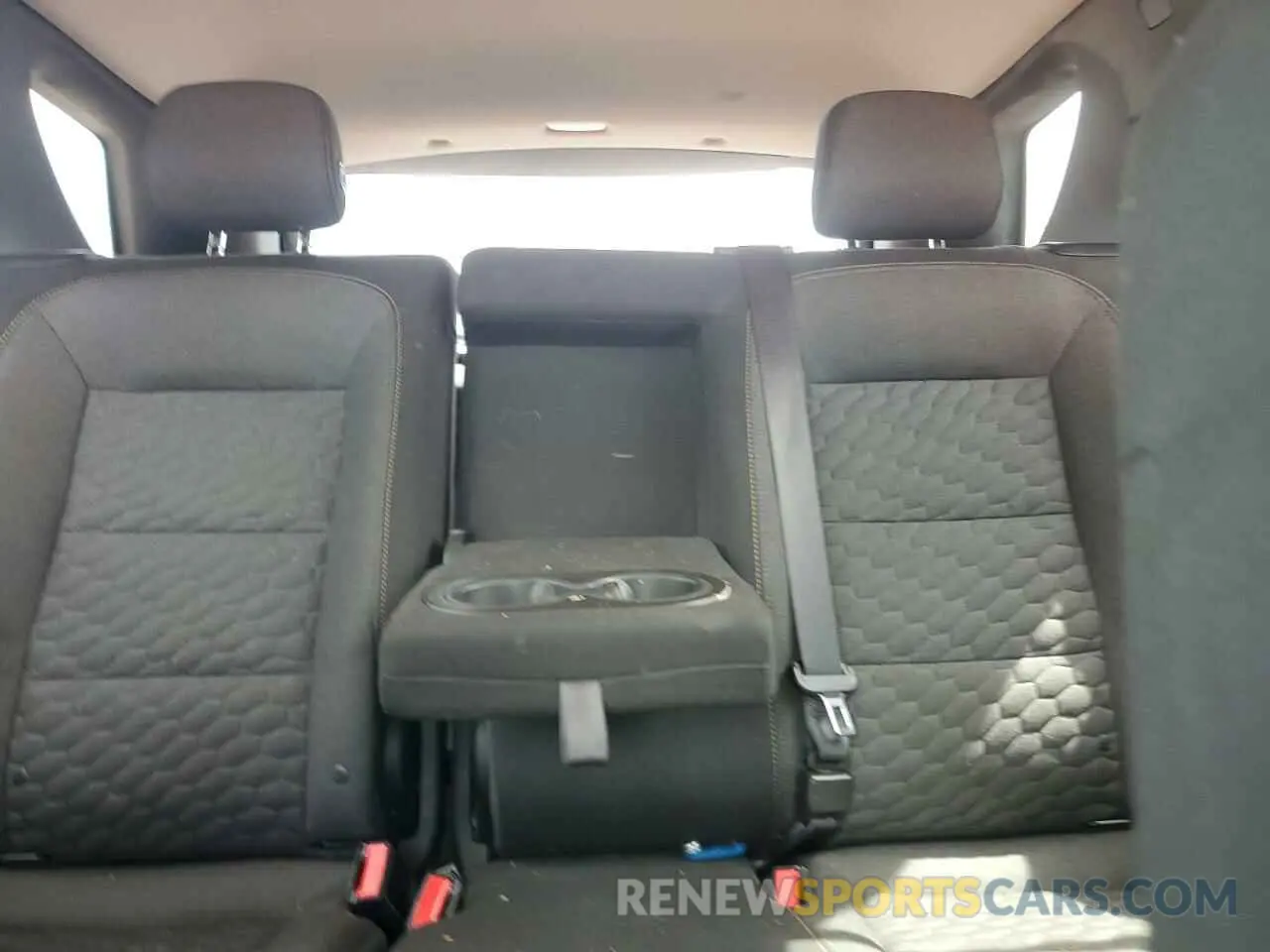10 Photograph of a damaged car 3GNAXVEX8KL161017 CHEVROLET EQUINOX 2019