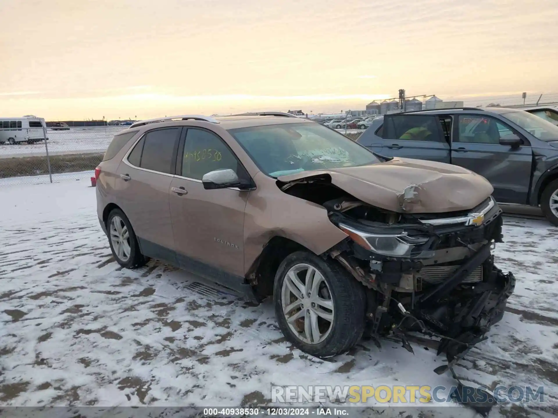 1 Photograph of a damaged car 3GNAXXEV0KL101968 CHEVROLET EQUINOX 2019