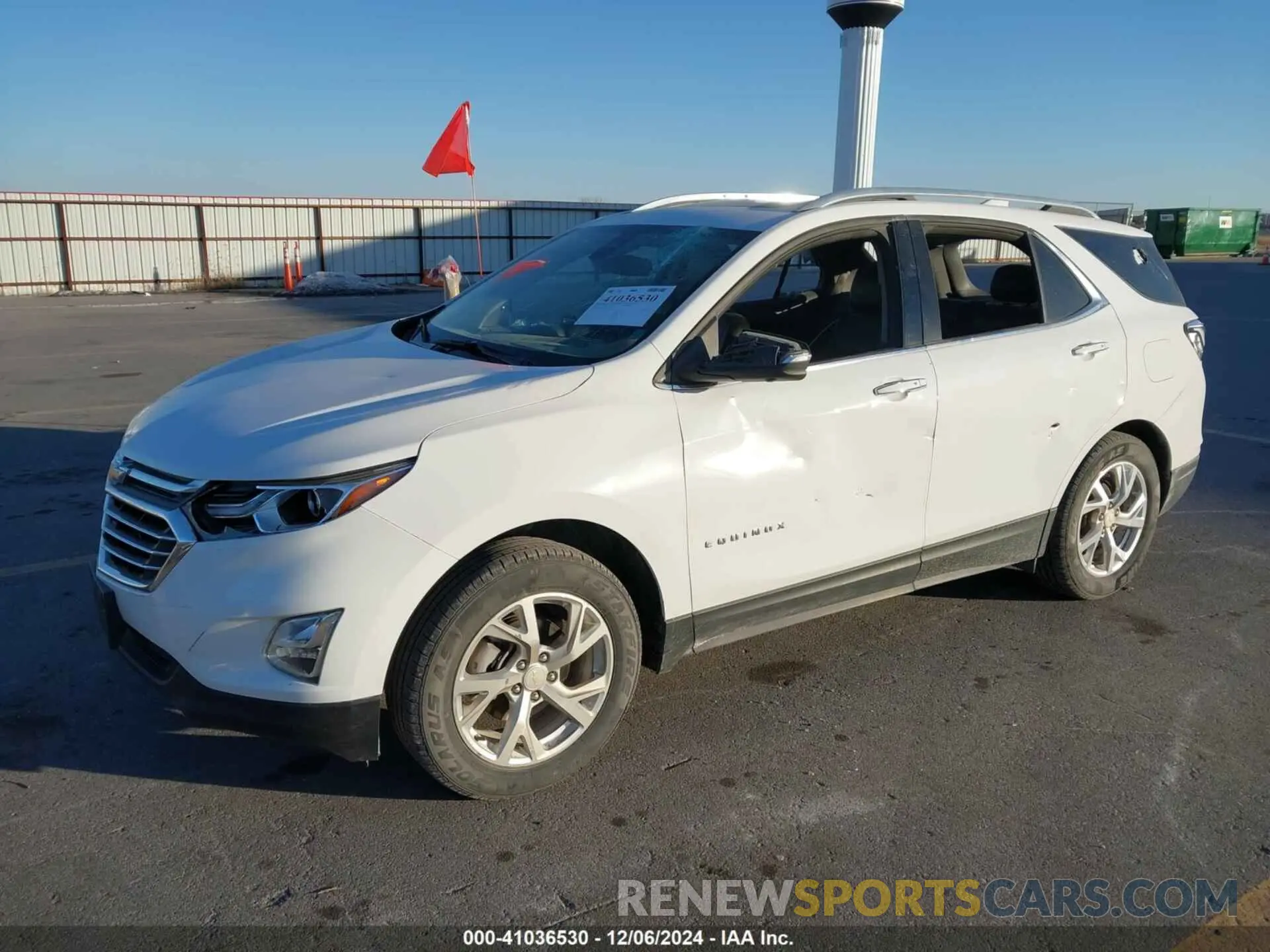 2 Photograph of a damaged car 3GNAXXEV4KL338141 CHEVROLET EQUINOX 2019