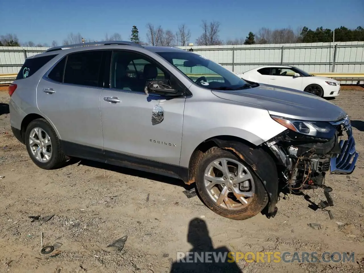 4 Photograph of a damaged car 3GNAXXEV4KS594978 CHEVROLET EQUINOX 2019