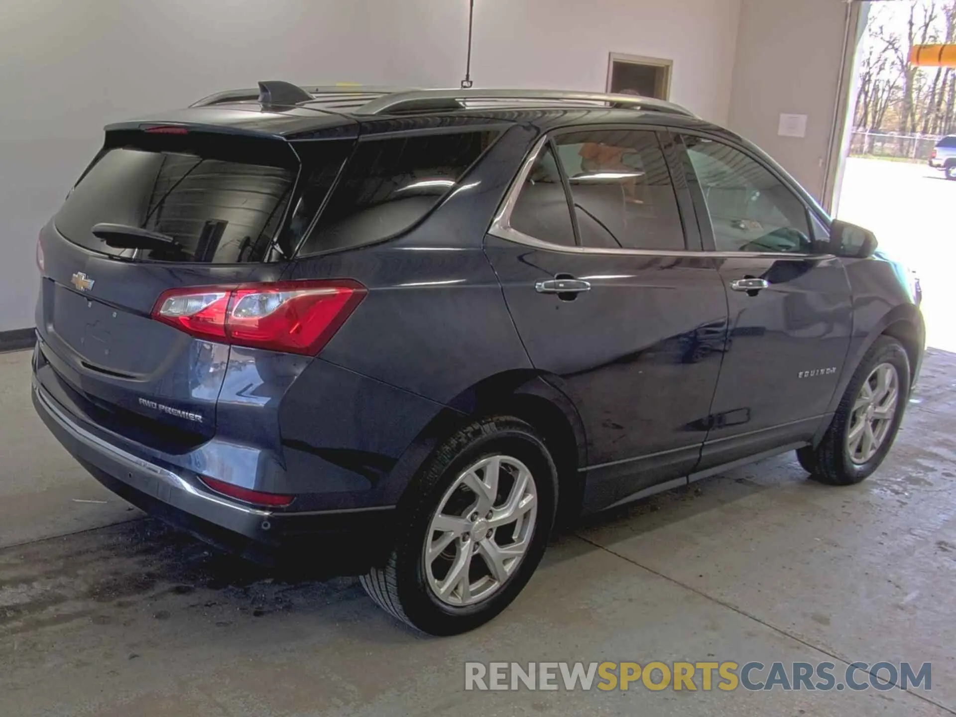 37 Photograph of a damaged car 3GNAXXEV8KL262665 CHEVROLET EQUINOX 2019