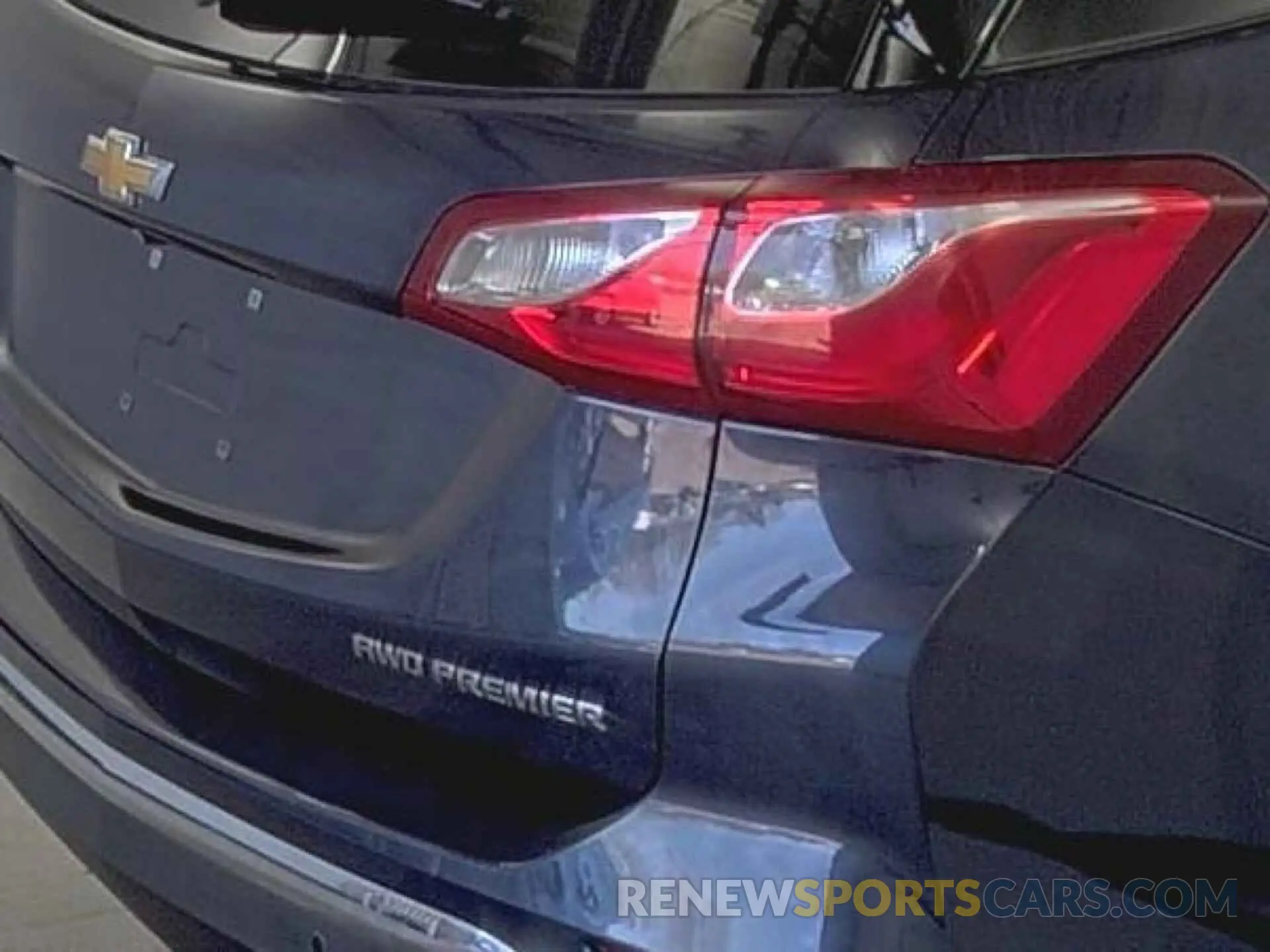 9 Photograph of a damaged car 3GNAXXEV8KL262665 CHEVROLET EQUINOX 2019