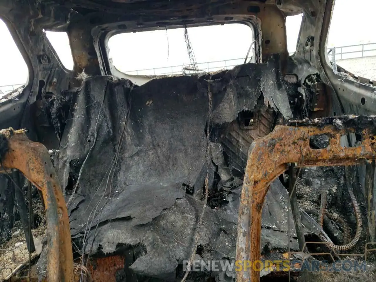 10 Photograph of a damaged car 3GNAXXEV9KL267664 CHEVROLET EQUINOX 2019