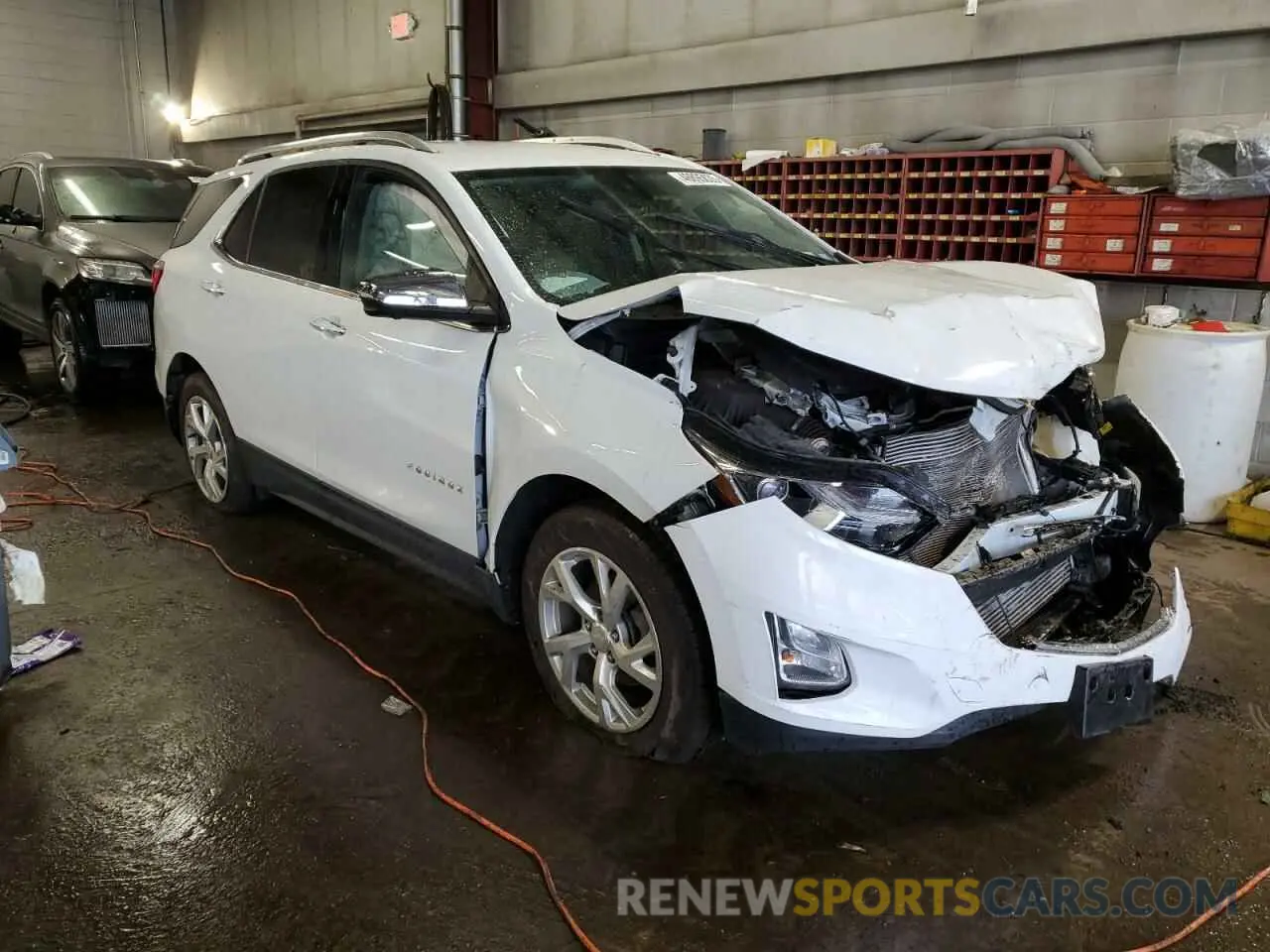 4 Photograph of a damaged car 3GNAXXEV9KS658609 CHEVROLET EQUINOX 2019
