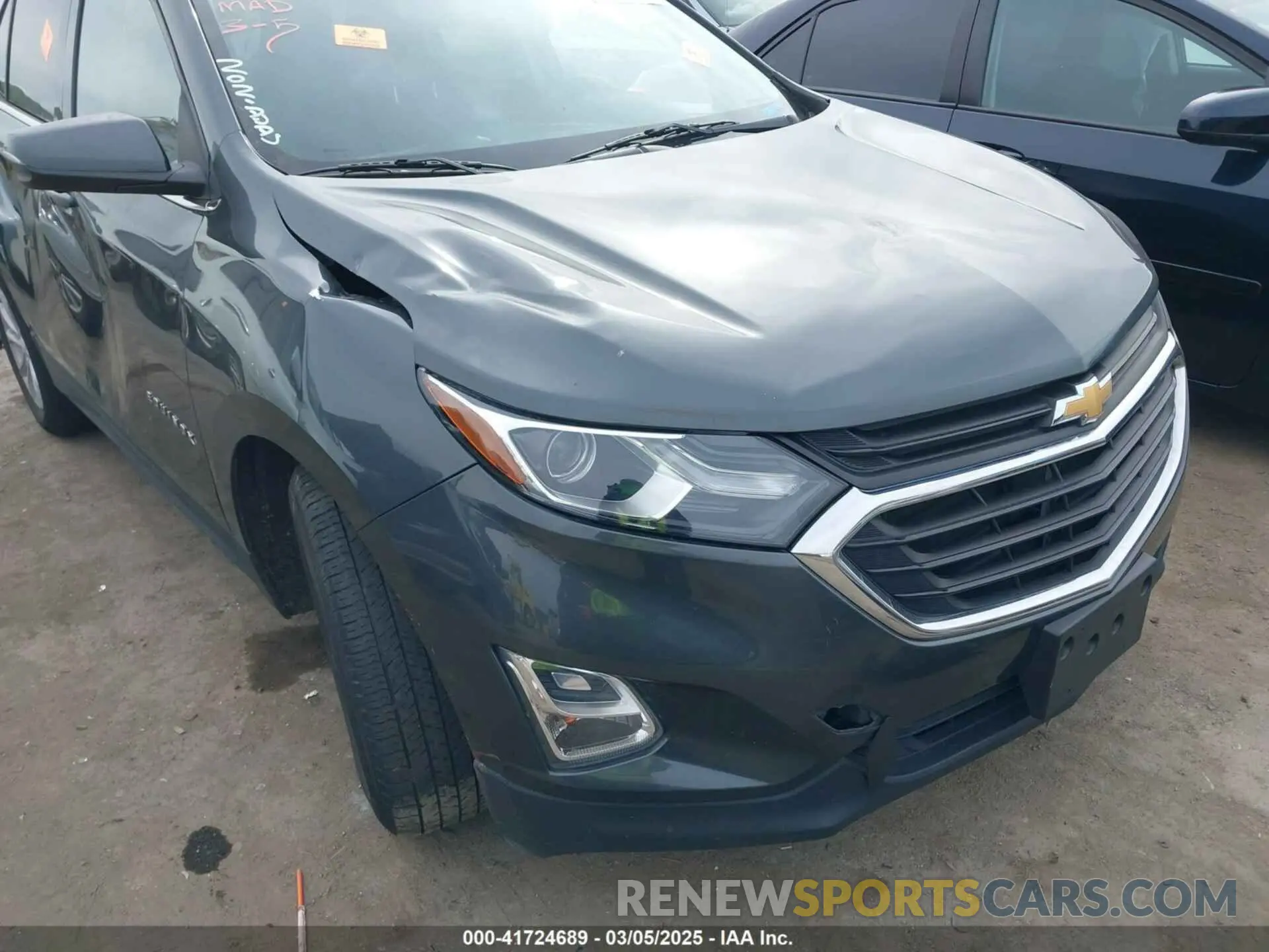 18 Photograph of a damaged car 3GNAXYEX3KS614290 CHEVROLET EQUINOX 2019