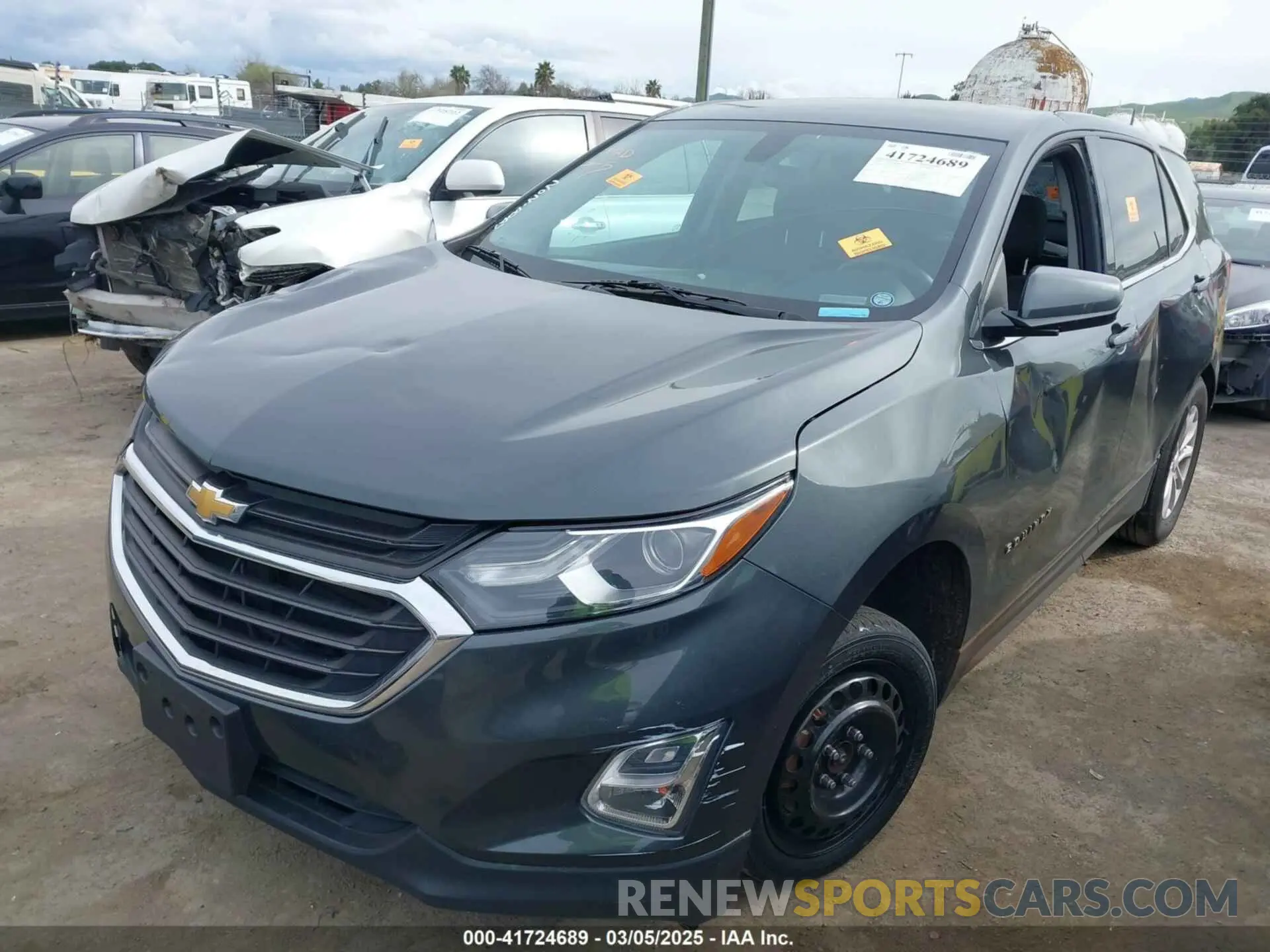 2 Photograph of a damaged car 3GNAXYEX3KS614290 CHEVROLET EQUINOX 2019