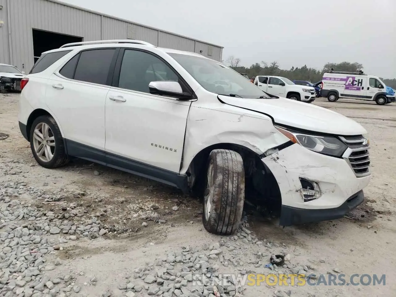 4 Photograph of a damaged car 3GNAXYEX5KS652877 CHEVROLET EQUINOX 2019