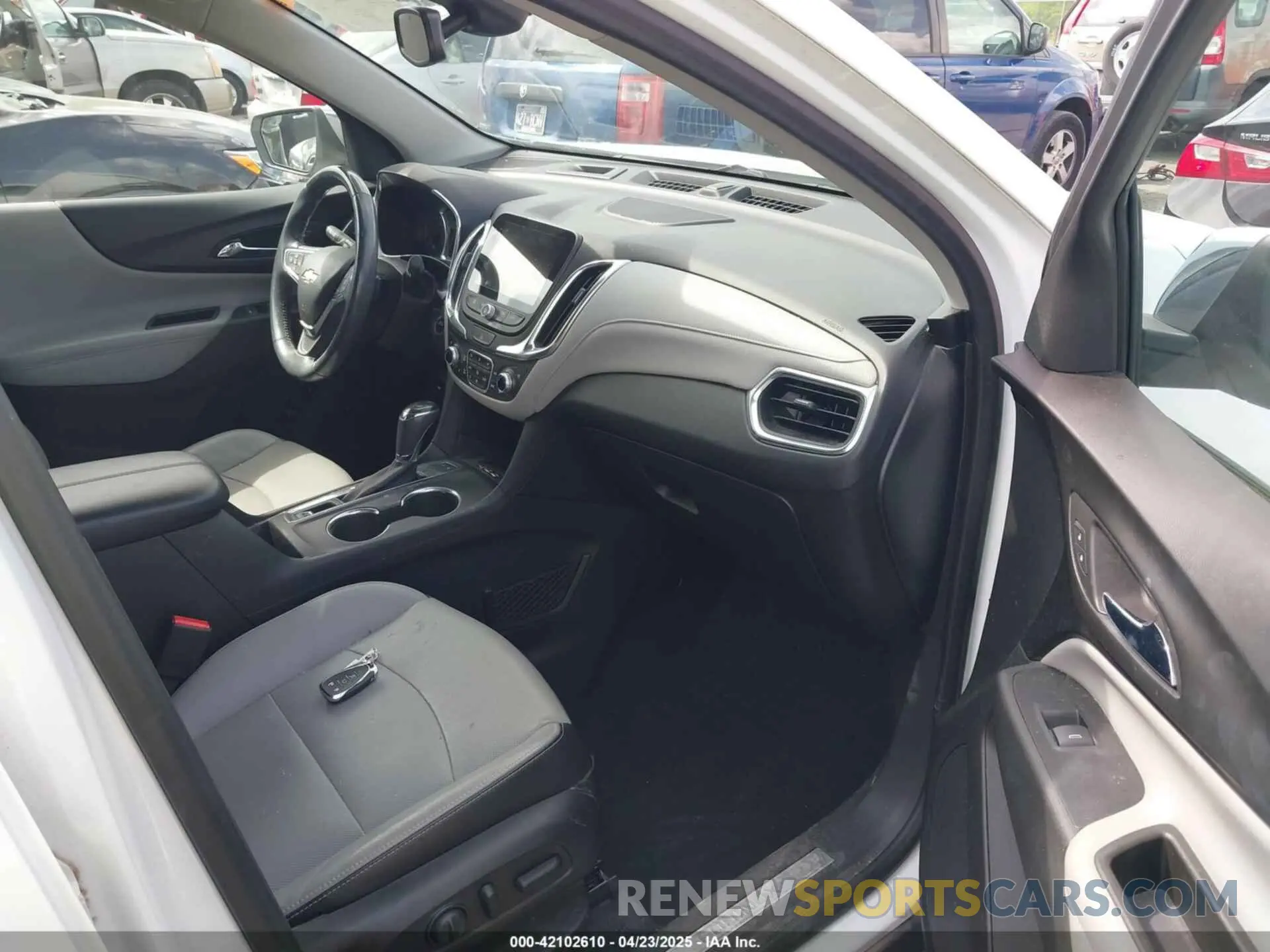 5 Photograph of a damaged car 3GNAXYEX7KS502799 CHEVROLET EQUINOX 2019