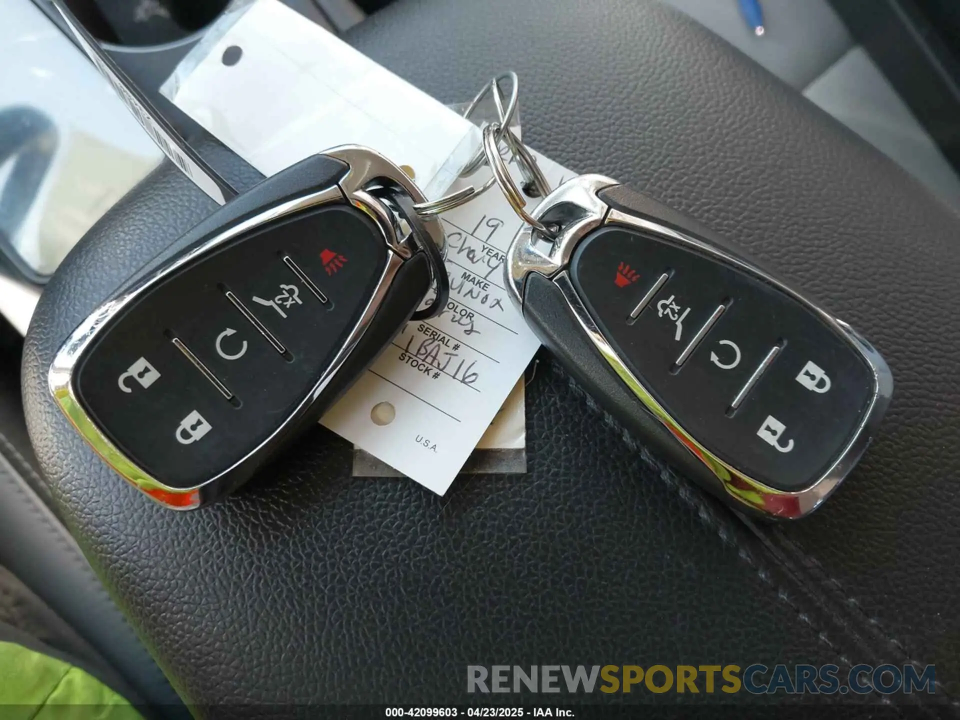 11 Photograph of a damaged car 3GNAXYEX8KS658334 CHEVROLET EQUINOX 2019