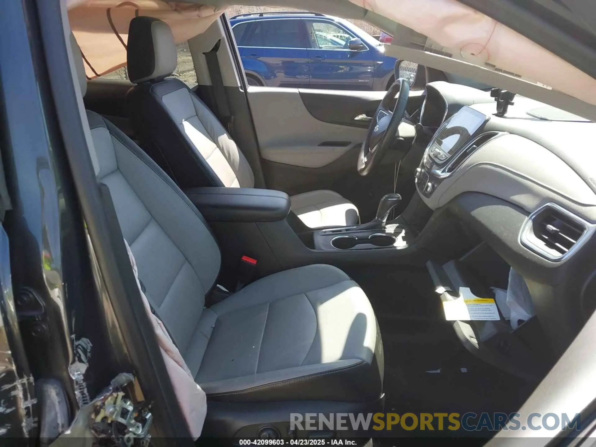 5 Photograph of a damaged car 3GNAXYEX8KS658334 CHEVROLET EQUINOX 2019