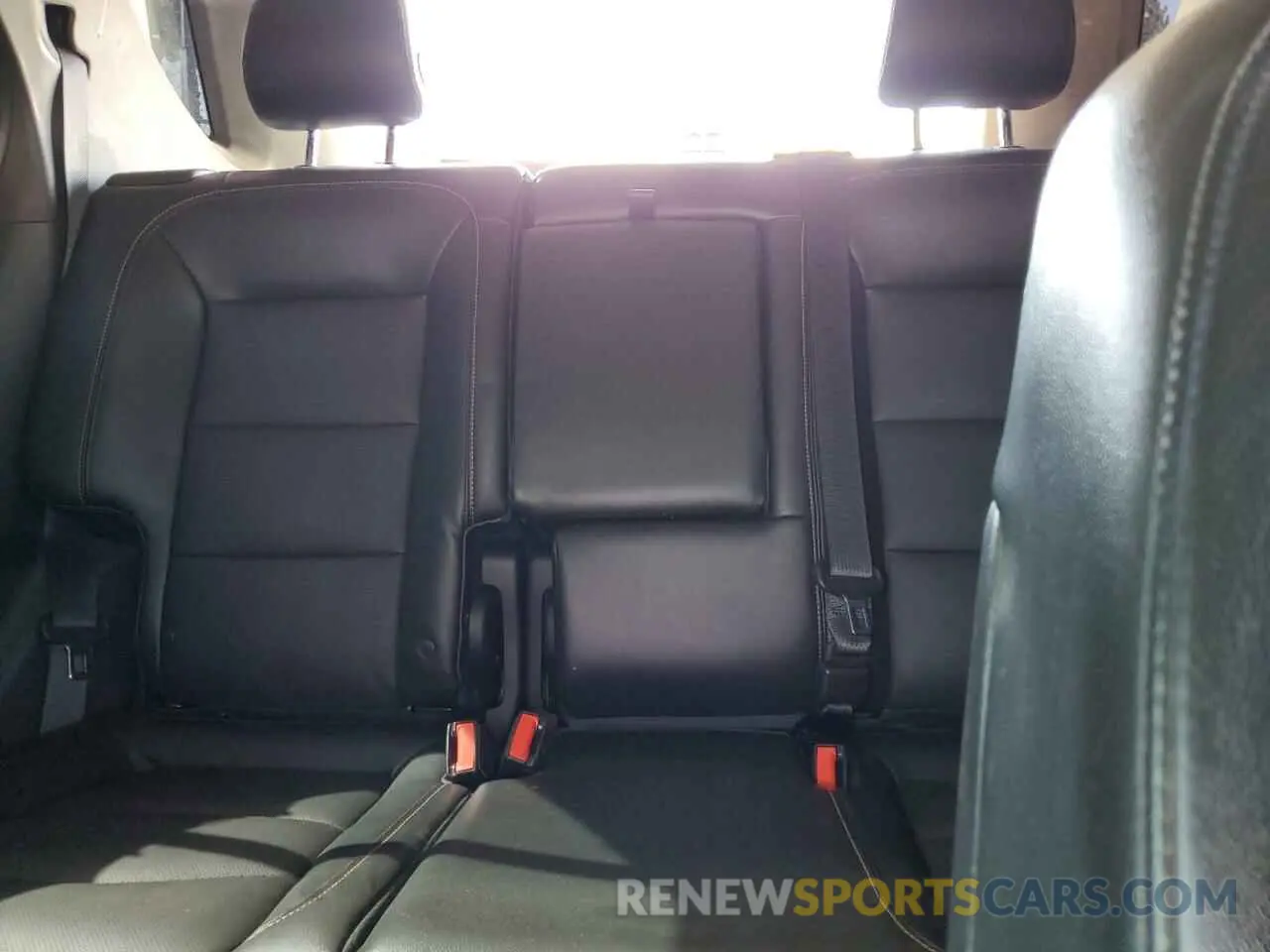 10 Photograph of a damaged car 3GNAXZEU4KS572918 CHEVROLET EQUINOX 2019