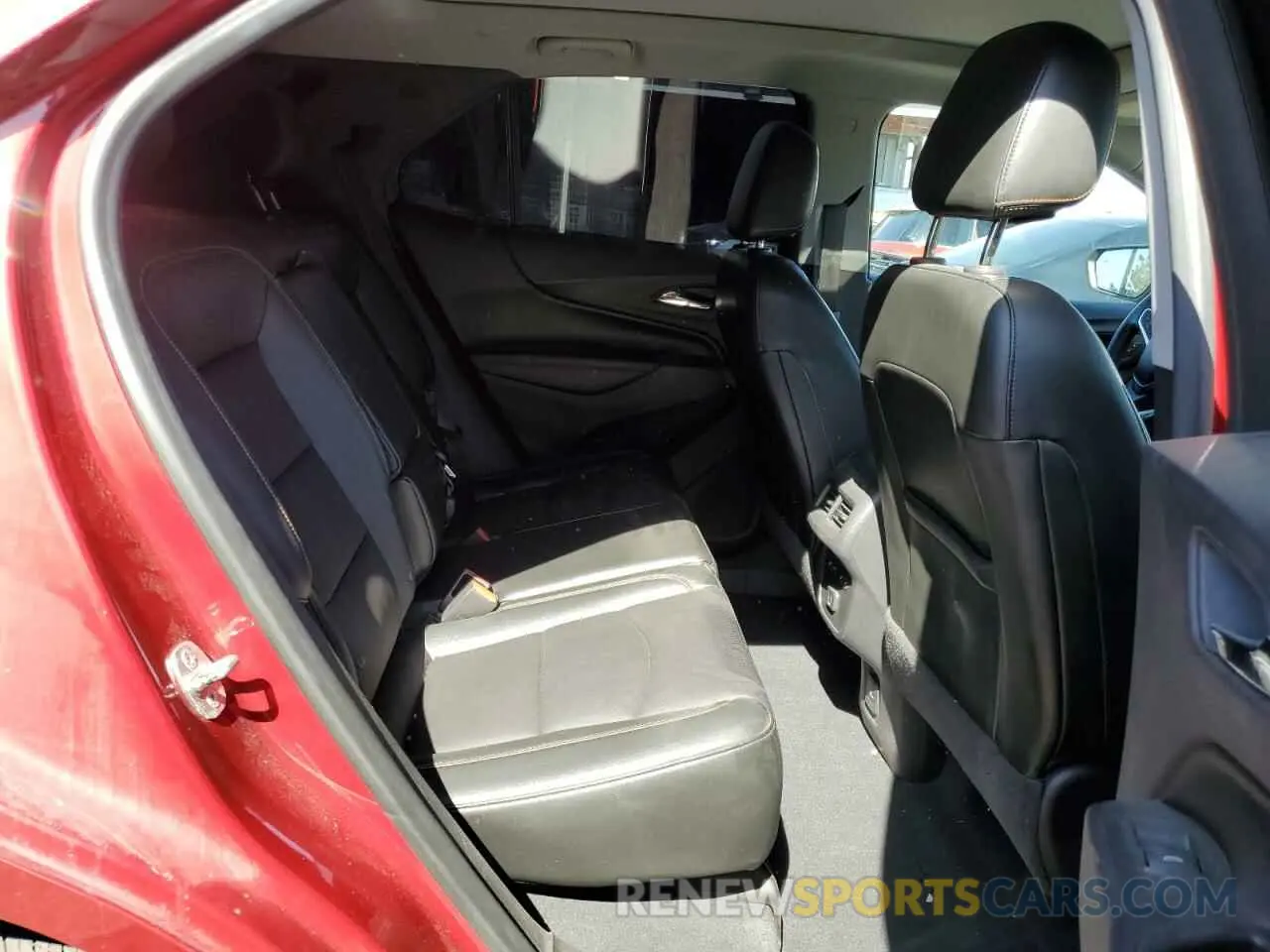 11 Photograph of a damaged car 3GNAXZEU4KS572918 CHEVROLET EQUINOX 2019