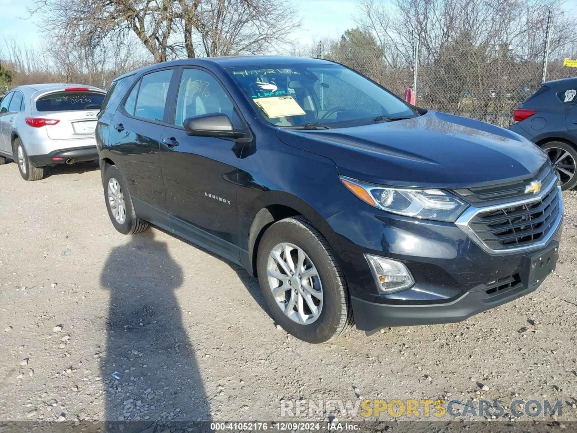 1 Photograph of a damaged car 2GNAX5EV1L6142412 CHEVROLET EQUINOX 2020